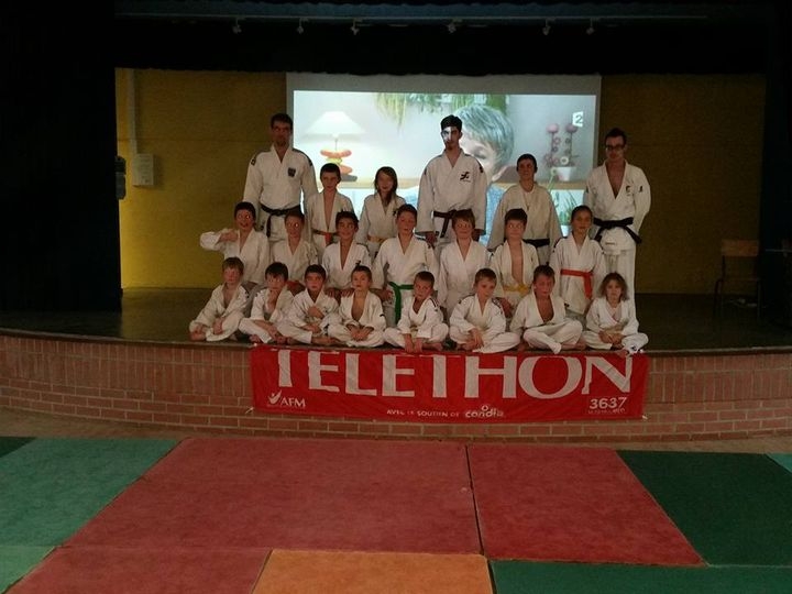 Participation du club au téléthon à Flesselles